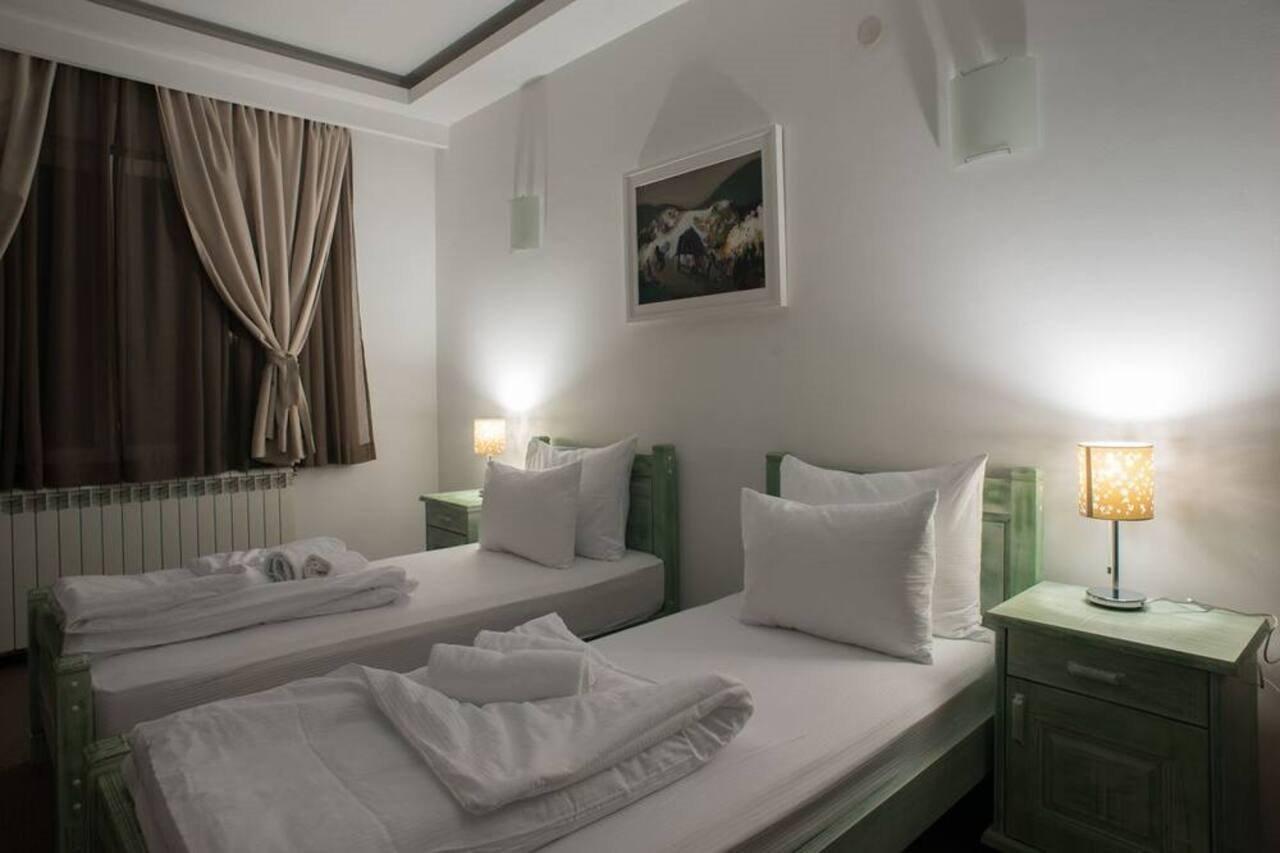 Hotel Trim Niksic Ngoại thất bức ảnh