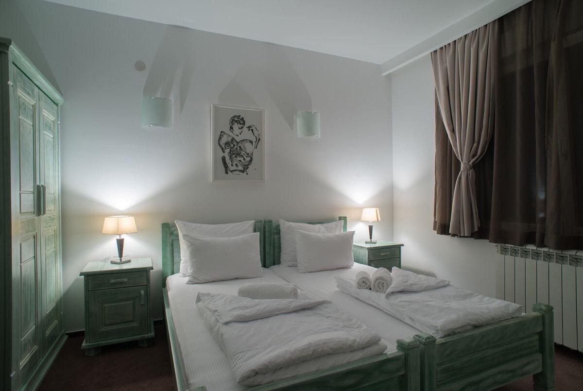 Hotel Trim Niksic Ngoại thất bức ảnh