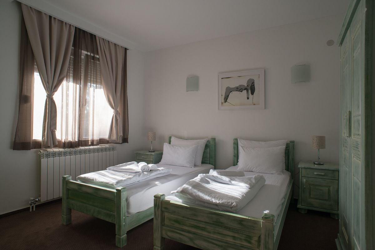Hotel Trim Niksic Ngoại thất bức ảnh