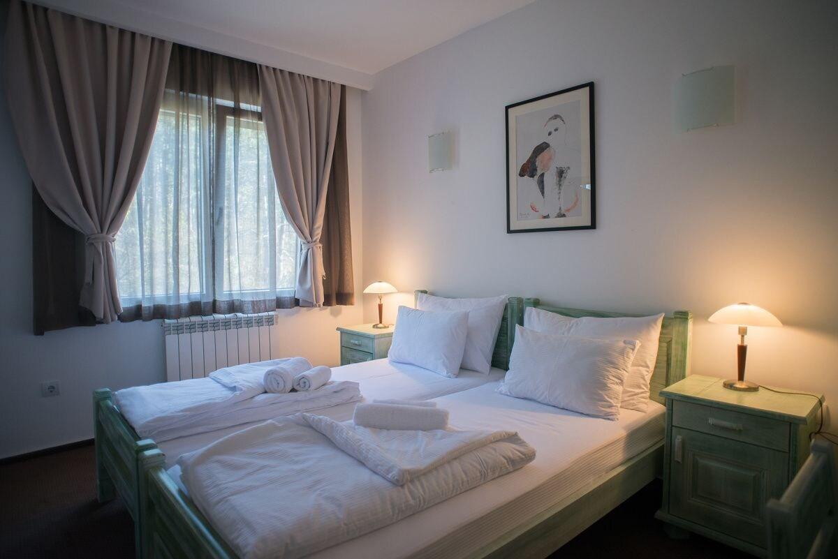 Hotel Trim Niksic Ngoại thất bức ảnh