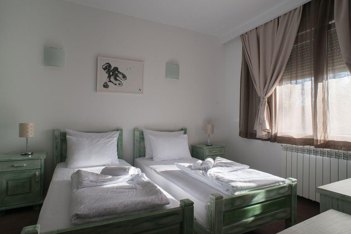 Hotel Trim Niksic Ngoại thất bức ảnh