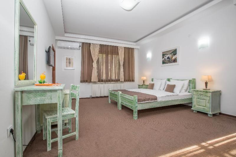 Hotel Trim Niksic Phòng bức ảnh
