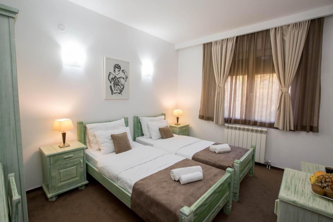 Hotel Trim Niksic Ngoại thất bức ảnh